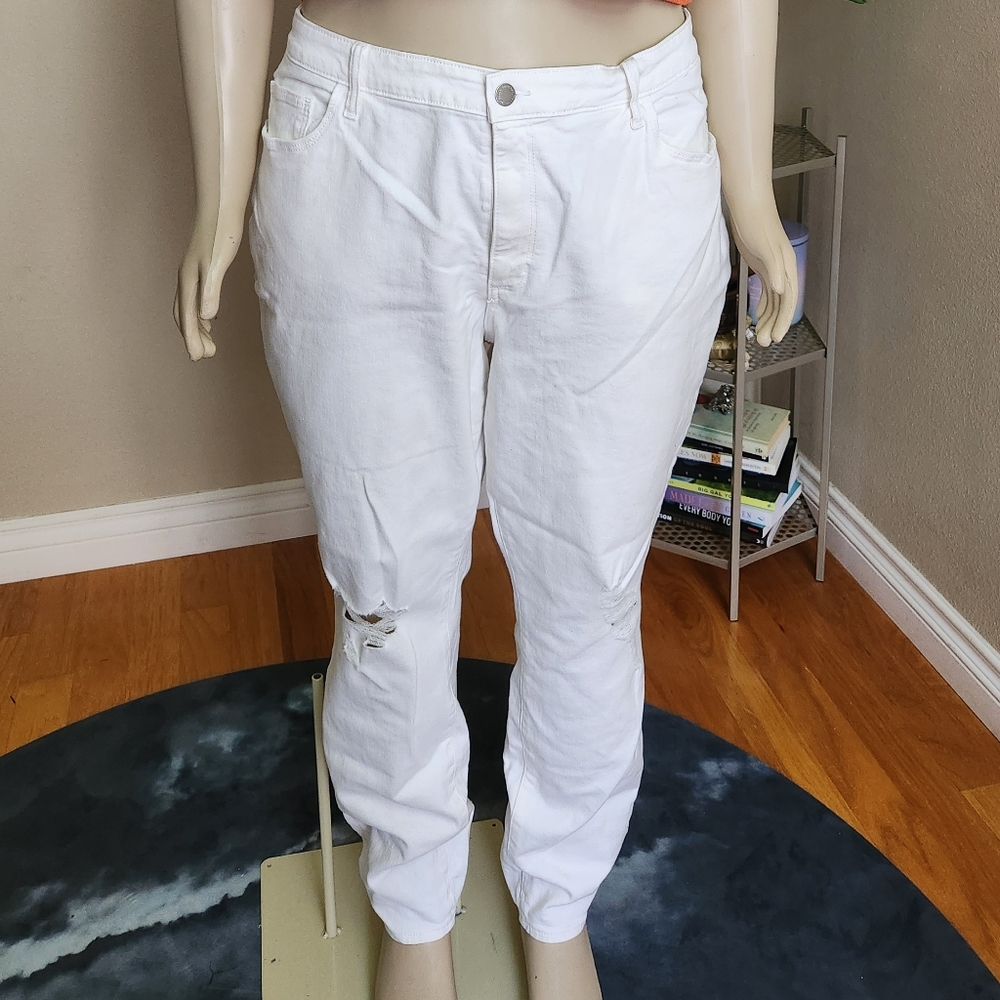 White skinny jeans